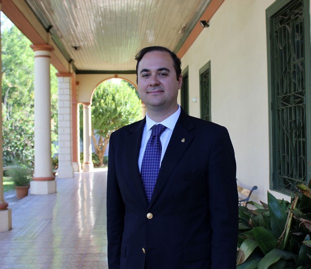 El Dr. Sommer, docente de la UBP, fue elegido “Joven sobresaliente”