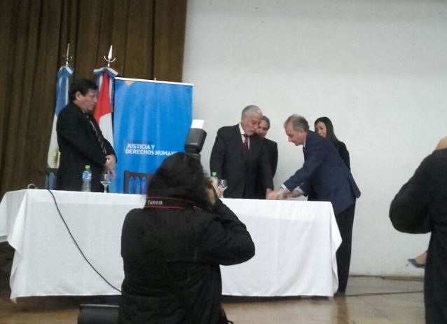 Firma con el Ministerio de Justicia y Derechos Humanos de la Provincia