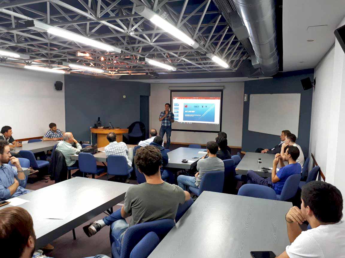 Se lanzó el laboratorio IoT de la UBP