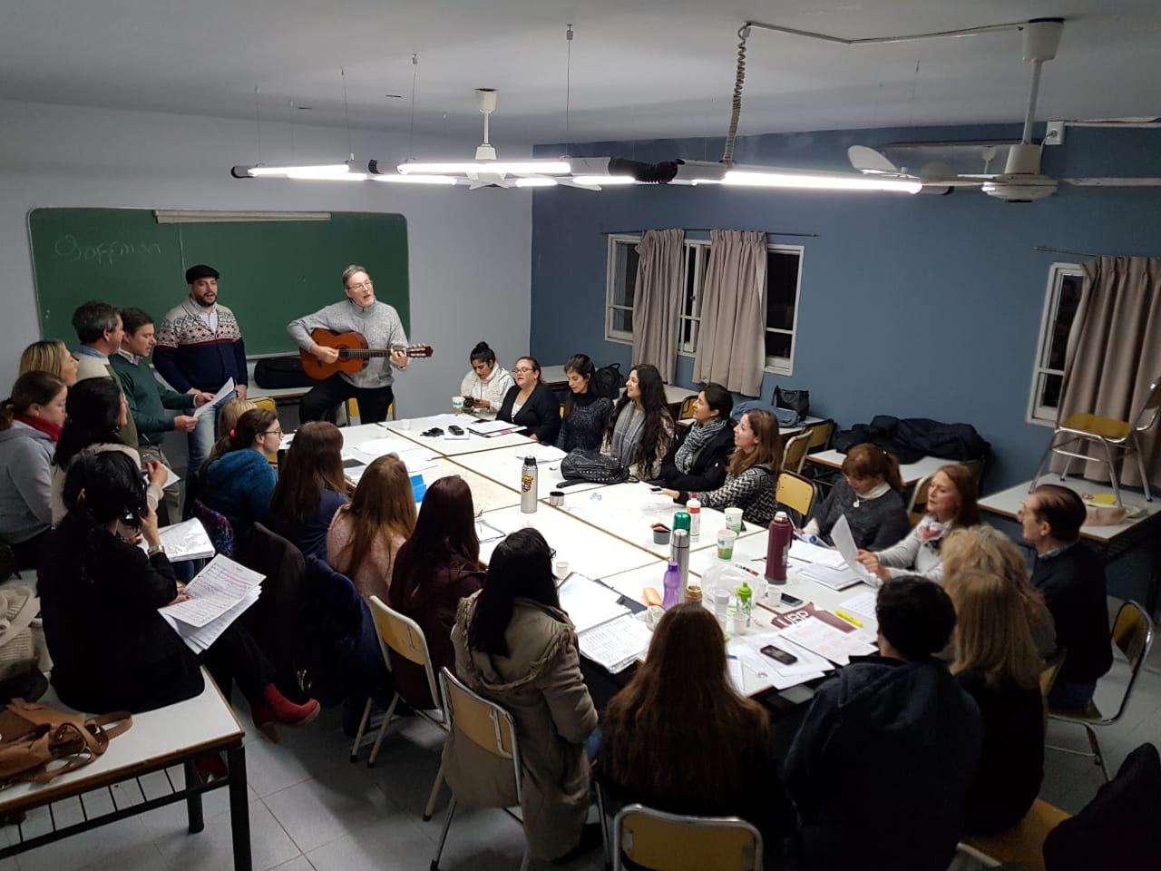 ¡El coro de la UBP llegó al Campus!