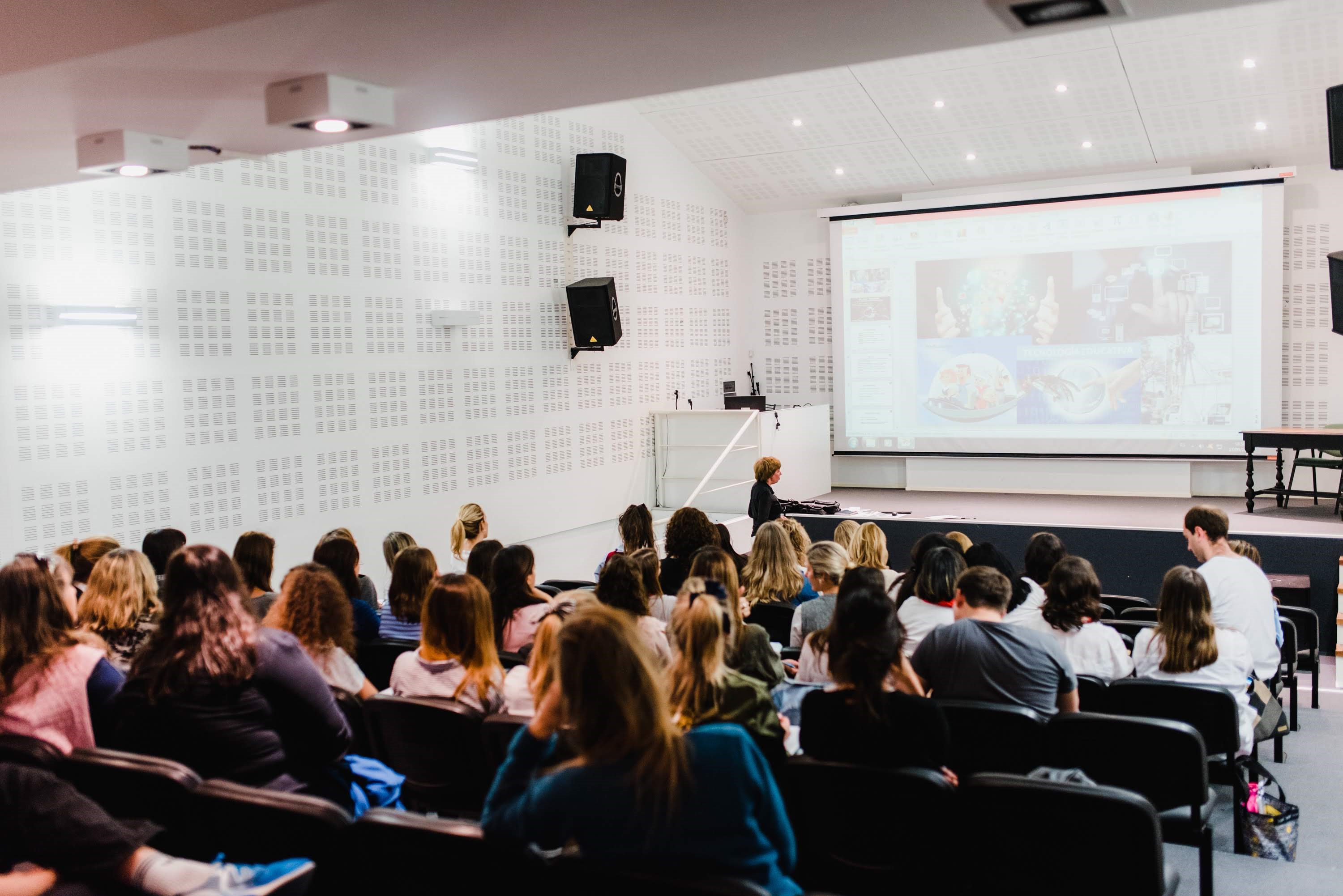 Río IV: la tecnología a disposición de la educación