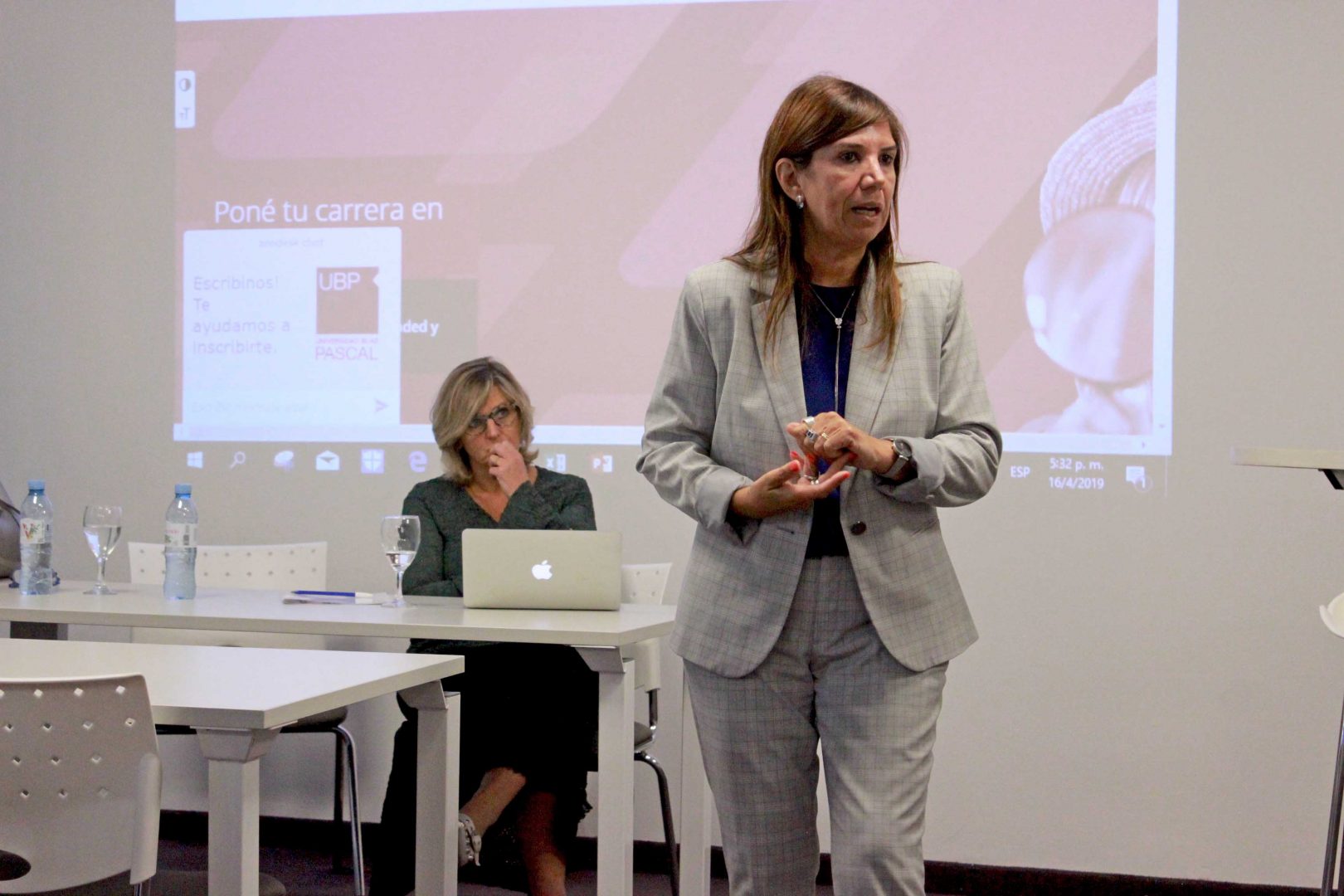 La UBP debate sobre Derecho y Salud