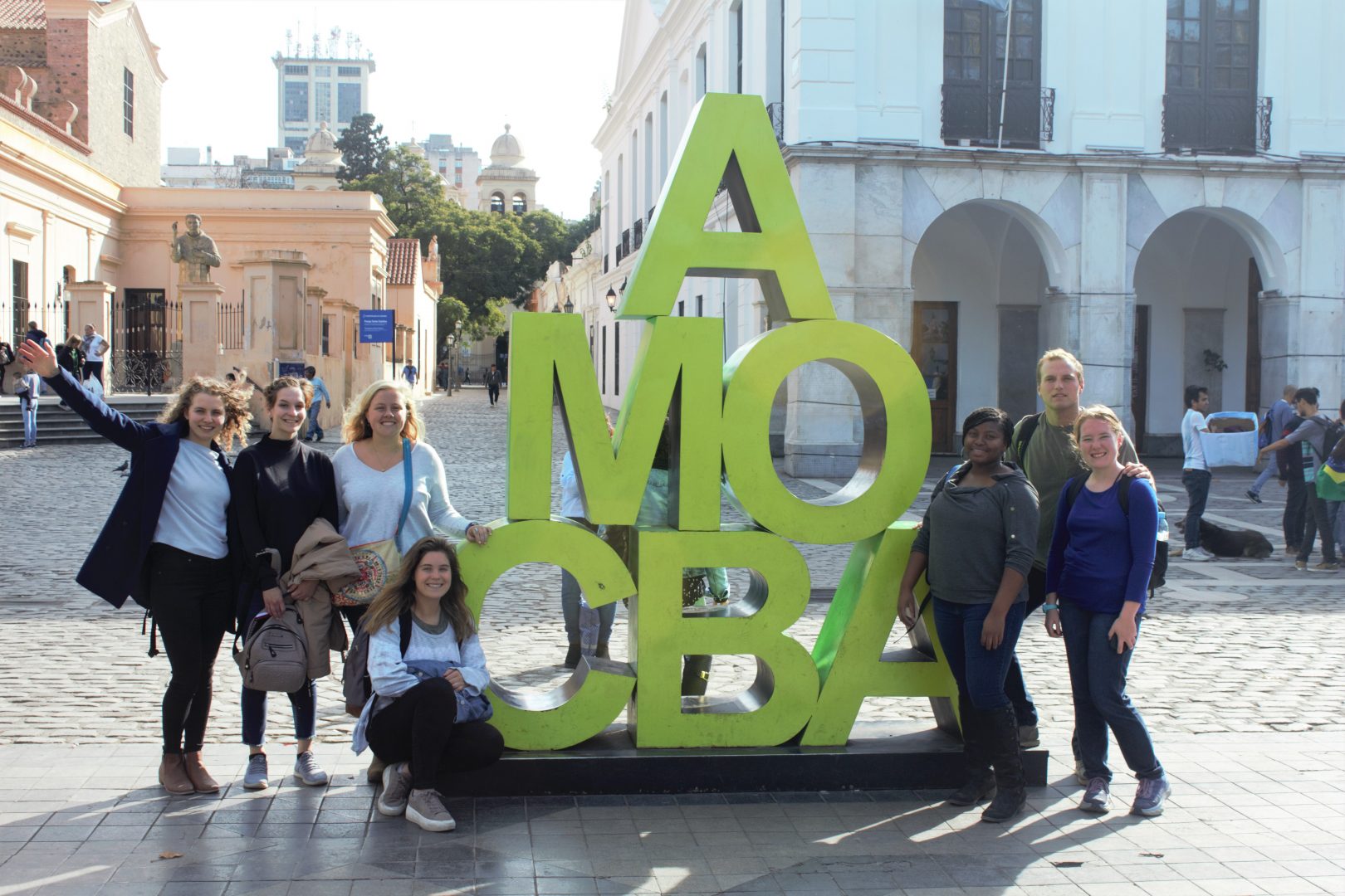 Alumnos de intercambio realizaron un city tour por la Ciudad de Córdoba