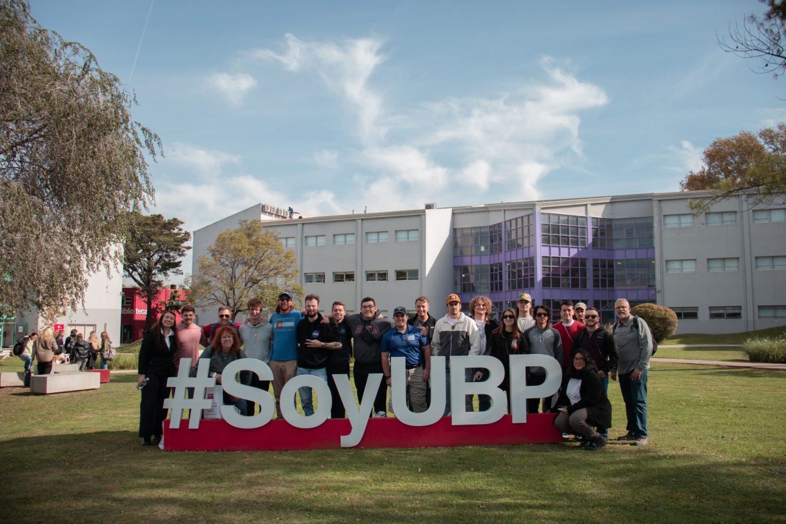 Intercambio: La UBP recibe a 19 estudiantes de la Embry Riddle Aeronautical University